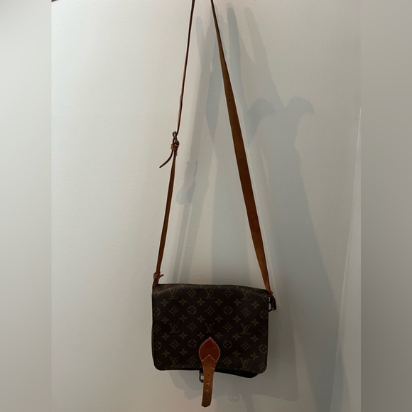 Authentic Louis Vuitton Cartouchiere Handbag Monogram Canvas - Picture 4 of 7